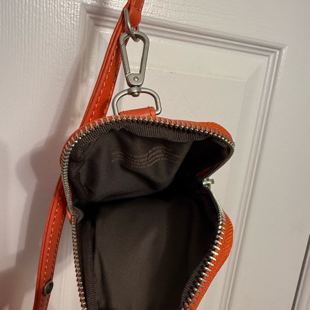 Matt & Nat Swae Vegan Crossbody Bag - Vintage Collection - Picture 9 of 10
